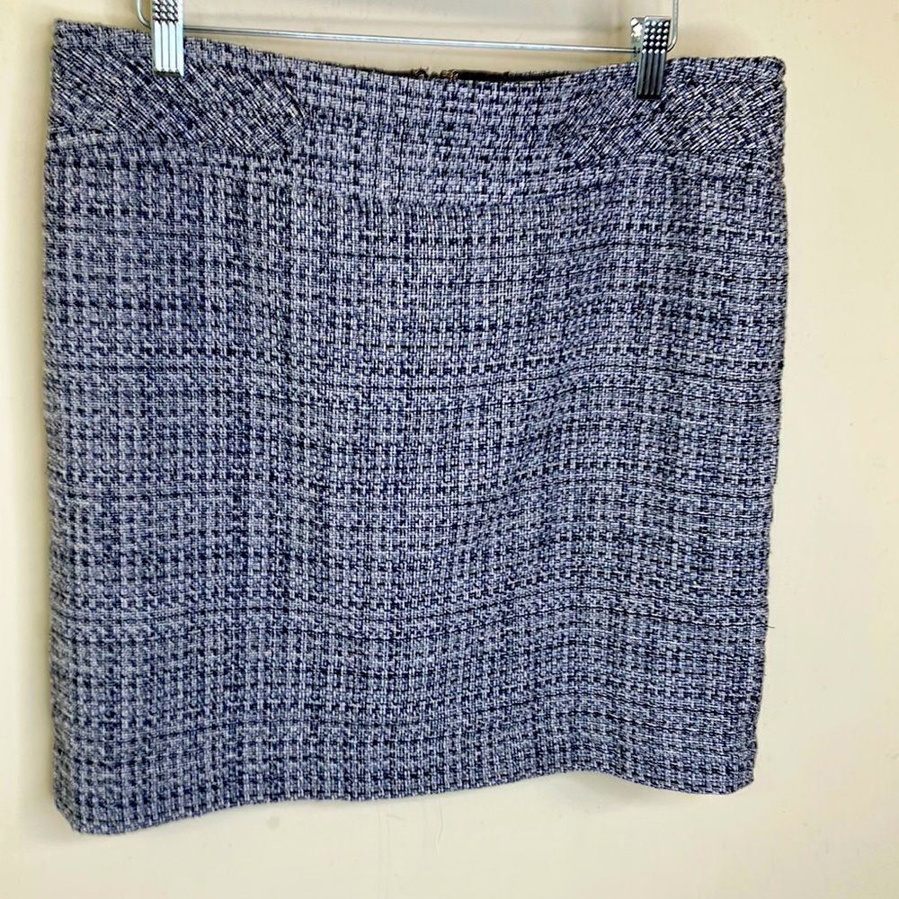LOFT Dressy Zippered Tweed Black/Blue skirt Sz 14